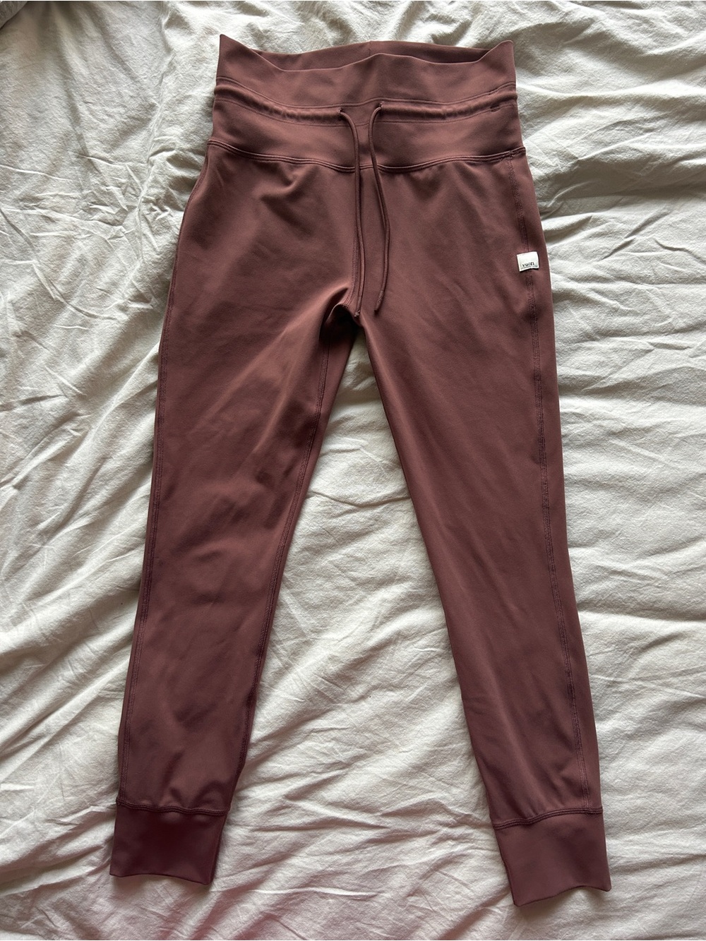 VUORI S/M Performance Leggings Burgundy